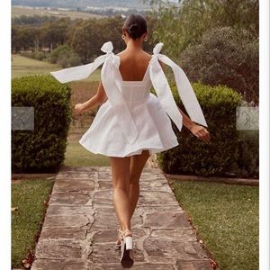 AISLE WHITE LINEN BOW MINI DRESS- DISSH, Size 2, NWT